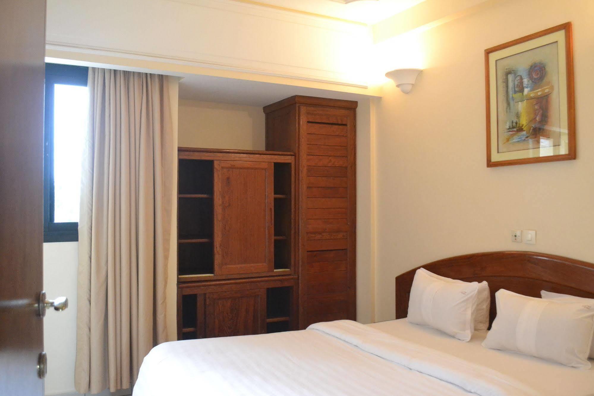 Planet Hotel Douala Exteriér fotografie